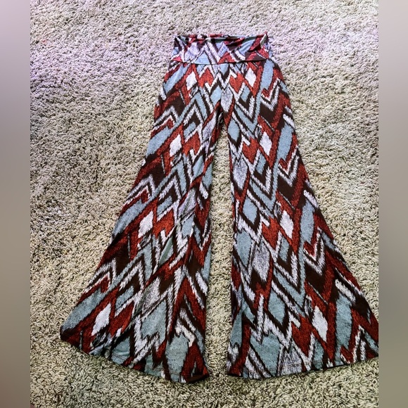 Vanilla bay | women’s size dxx | super stretch patterned boho bell bottoms - Picture 2 of 4